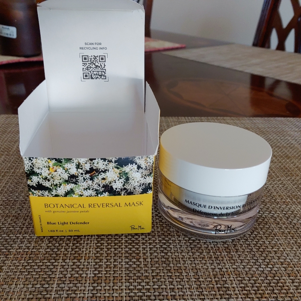 Pour Moi Botanical Reversal Mask